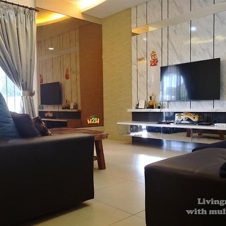 H2H - Cy Botani Vacation House Ipoh Exterior foto